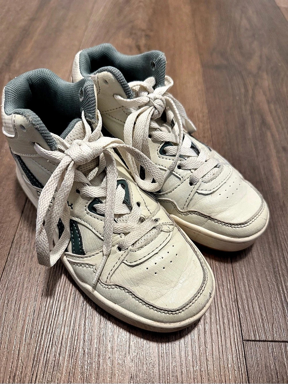 Reebok BB 4000 II Mid Women's Sneakers US 7.5 Cream & Green